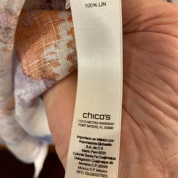 🔥 CHICOS 🔥 Linen button down top 🔥 Size 2 🔥 - Picture 3 of 8